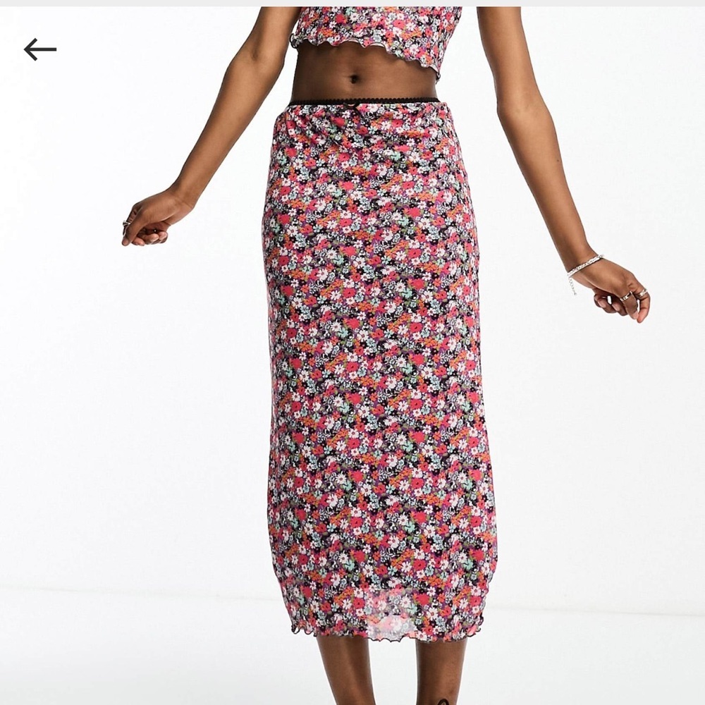 NWT Noisy May daisy print midi skirt - part of a set